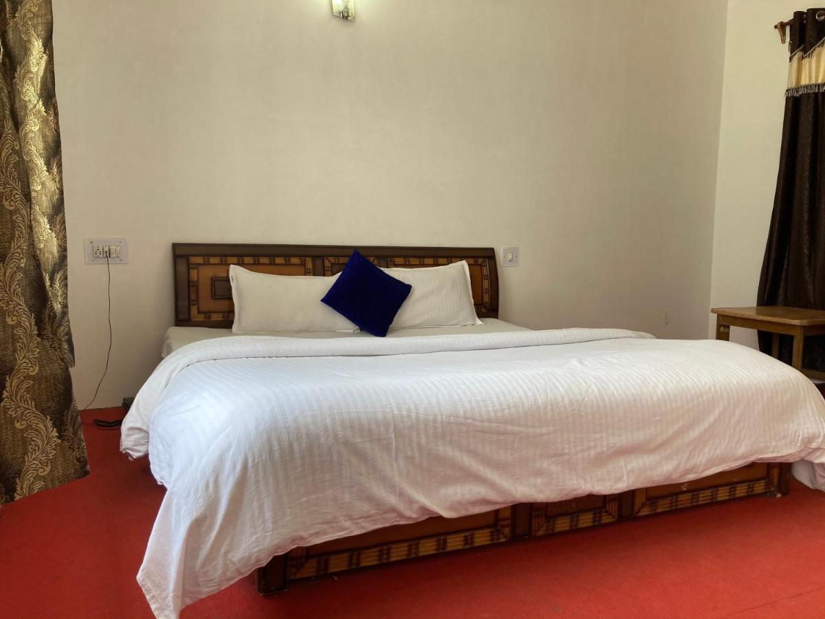 Hotel Alpine - In City Centre Manali  Exterior photo